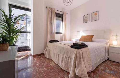 Huelva Apartamento | Dos dormitorios , nuevo , pleno centro con garaje