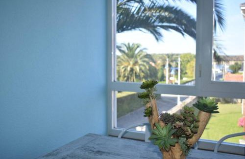 Suances Apartamento | Dos habitaciones Coqueto y cómodo apartamento con piscina y padel