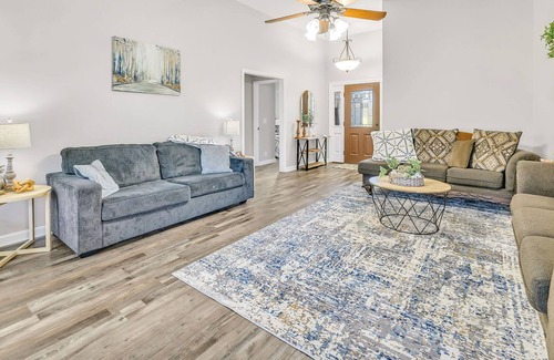 Rutherford County Casa | Double Diamond Rentals - Family Escape W/Pool&Land