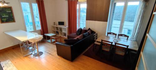 Beaumont-sur-Sarthe Casa | Double gite, Duplex et Chaleureuse petite maison