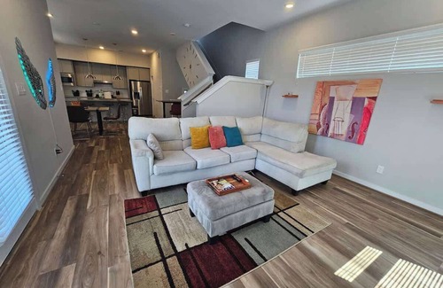 Houston Casa | *Spring Break* Double Luxury 2 Stunning Homes 1 Price