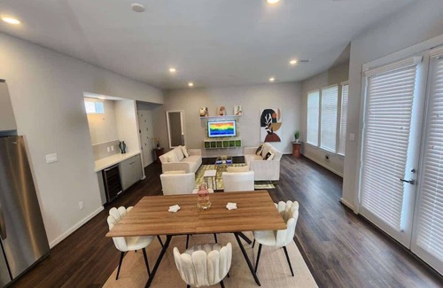 Houston Casa | *Spring Break* Double Luxury 2 Stunning Homes 1 Price