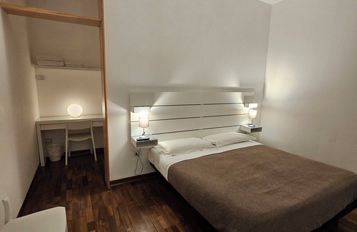 Potenza Casa | Double or Twin - Private Bathroom Inside