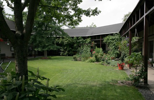 Lutherstadt Wittenberg Cabaña | Habitación Doble 4 en línea - Pension im Adventhaus