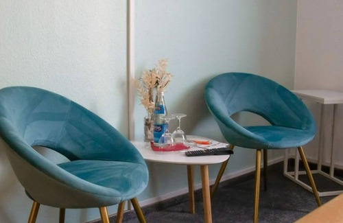 Bad Soden-Salmuenster Apartamento | Double room, 24 sqm with shower and WC