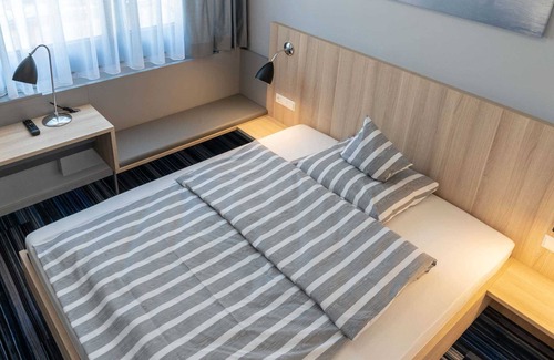 Opfingen Hotel | Habitación doble con cama supletoria - Hotel Lumi