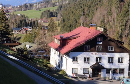 Hirschegg Casa | Double room (2-3 p) No. 9, shower / toilet - Gasthof Hirsch