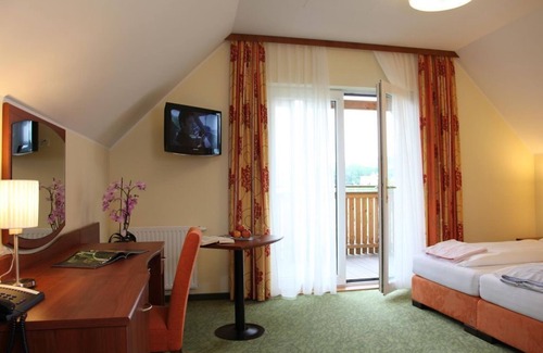 Anger Casa | Double room A | balcony (1-2 nights) - Hotel Angerer-Hof