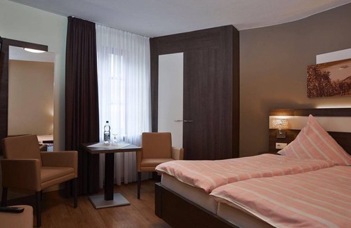 Bernkastel Casa | Double room category B - Gasthaus Huwer