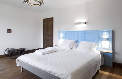 Eguilly Cama Y Desayuno | Habitacion Doble-De Lujo-Baño en la habitacion-Vista al Jardín-Avec Hammam