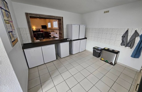 Bad Duerrenberg Casa | Double room Ellerbach - Guesthouse Heinrich Heine Schule