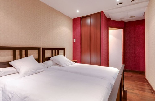 Le Thillay Hotel | Habitacion Doble-Baño con bañera