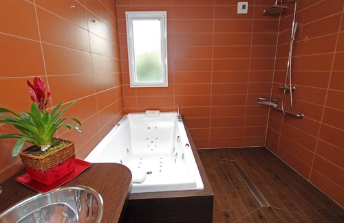 Plumergat Casa | Habitacion Doble-Baño en la habitacion-Vista al Jardín-Terrasse