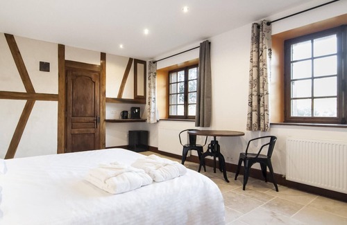 Eguilly Cama Y Desayuno | Habitacion Doble-Lujoso-Baño en la habitacion-Vista al Jardín-Avec Sauna