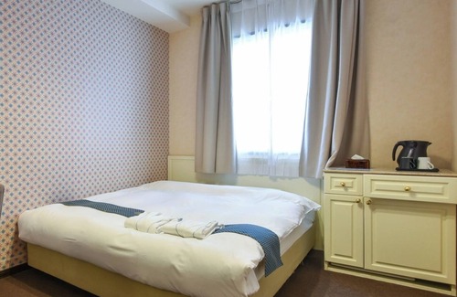 Nishishinsaibashi Hotel | Double room Nonsmoking | For consecutive ni / Osaka Ōsaka