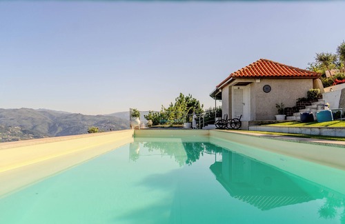 Baiao Otro | Double Room at Paradise Farm in Douro