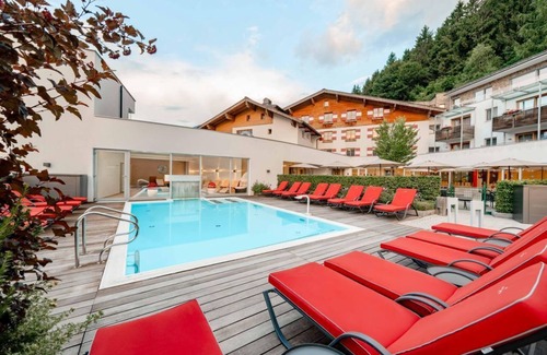 Schuttdorf Casa | Double room Schwalbenwand - amiamo - Familotel Zell am See