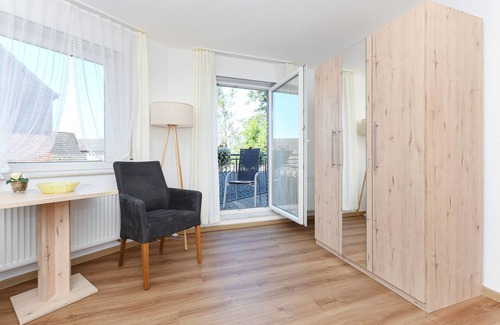 Neuharlingersiel Cabaña | Double room with balcony or terrace - Double room in the Hotel-Pension