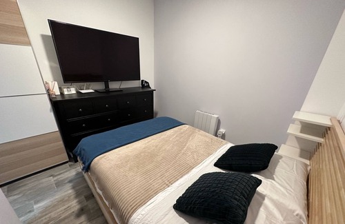 Carabanchel Casa | Double room with private bathroom