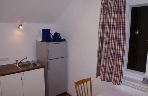 Hinterstoder Apartamento | Habitación doble con ducha, aseo, balcón - Haus Gollner