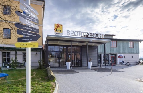 Fuerstenfeld Casa | Double room with shower, WC - JUFA Hotel Fürstenfeld ***s