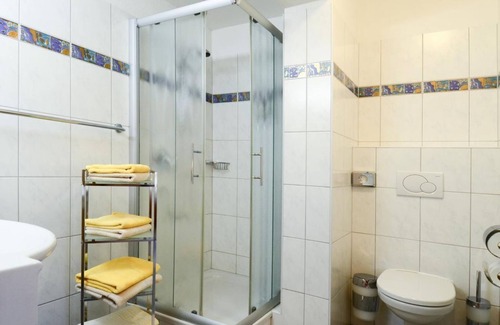 Abtenau Casa | Habitación doble con baño, WC (minusválidos) - Traunstein, Gasthaus Landhotel