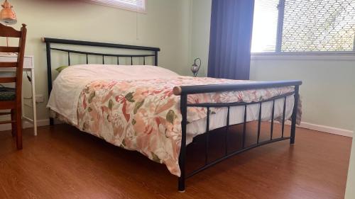 Daisy Hill Casa | Double Rooms exit24 on M1