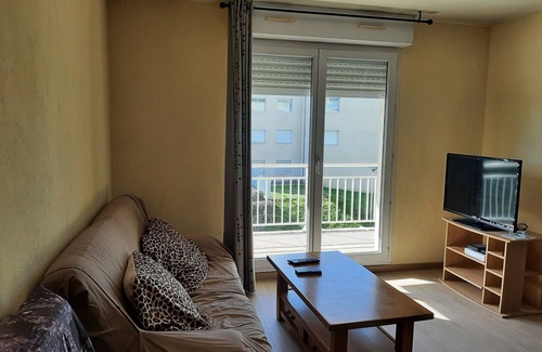 Billere Condominio | Double terrace apartment with mountain view
