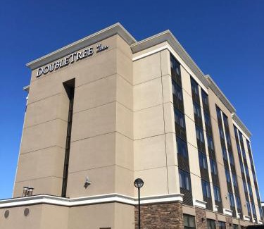 Rosemount Hotel | DoubleTree by Hilton Kitchener
