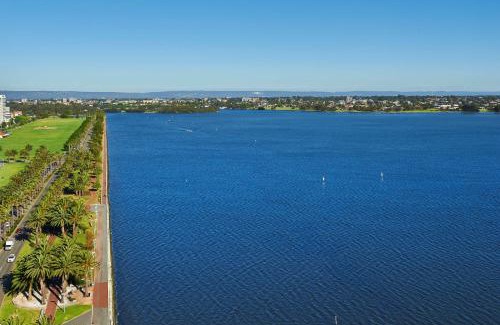 Perth Central Business District Hotel | Doubletree By Hilton Perth Waterfront