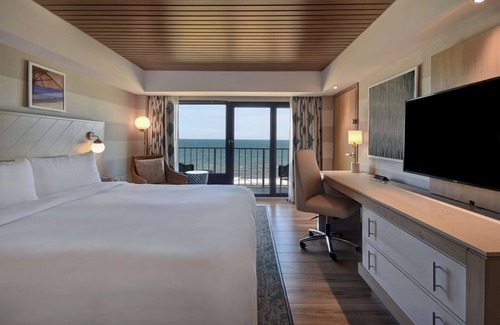 Northeast Virginia Beach Hotel | DoubleTree by Hilton Virginia Beach Oceanfront South