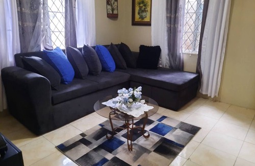 Portmore Apartamento | Doug Manor 2bedroom Apartment