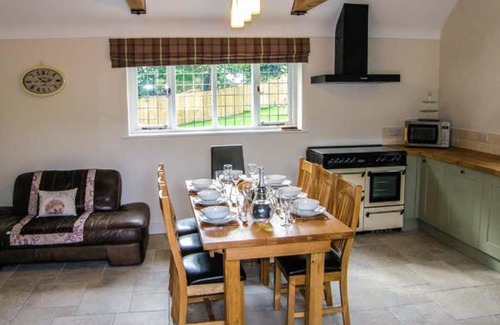 Penycae Casa | Douglas Cottage