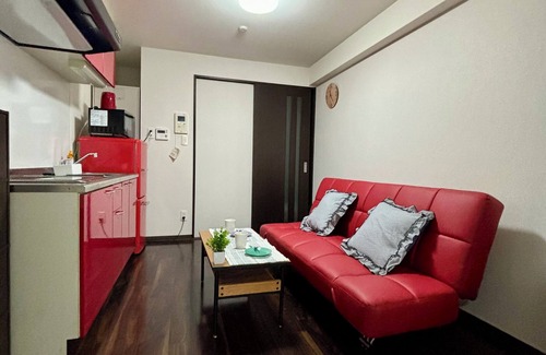 Tanimachi Apartamento | DOUTONBORI Sleeps up to 5 w 2 beds 1 sofa bed Convenient land