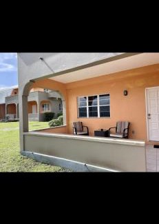 Runaway Bay Hotel | Dove Cove Comfort Suites