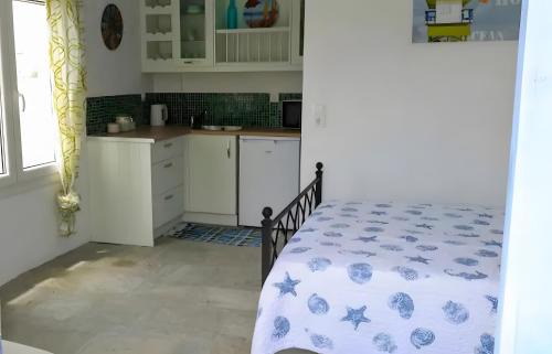 Kato Aprovatou Casa | Dove View