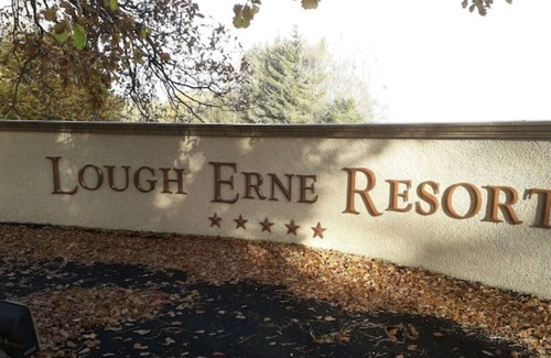 Enniskillen Cabina | Dovecote Lodge on the 5 star Lough Erne Resort