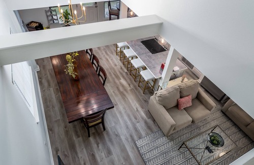 New Roads Casa | "Down by the River" with all amenities and recently updated