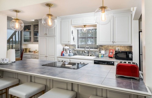 New Roads Casa | "Down by the River" with all amenities and recently updated