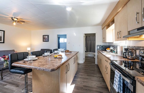 Revelstoke Casa | Downie Cottage by Revelstoke Vacations