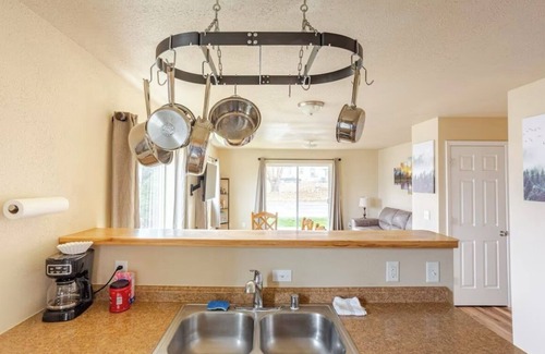Franklin to the Fort Apartamento | Downstairs Neighbor Retreat in the middle of Missoula