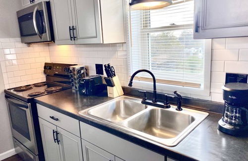 Clarksville Apartamento | Downton Westrn Condo/50” TV~250mb WiFi/30%EXTEN’d Stay Discount