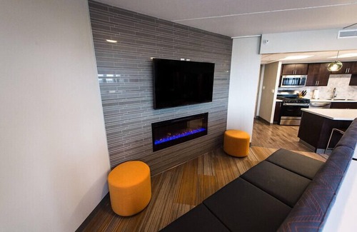 Downtown Des Moines Apartamento | Downtown 1BR by Steps from Wells FREE PARKING