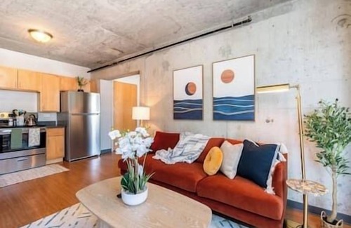 South Loop Condominio | Downtown 2bd #4 - Near Grant Park, Museums, Lake