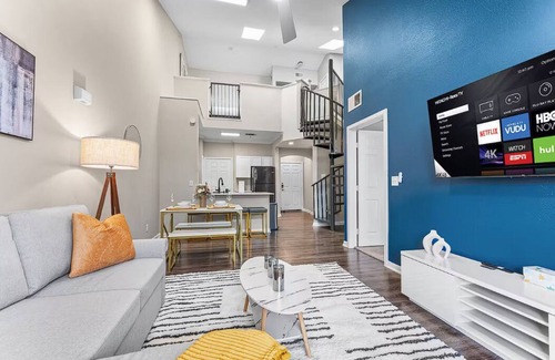 Downtown Dallas Apartamento | Downtown 2BR, 2BA Ideal Living!