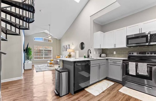 Downtown Dallas Apartamento | Downtown 2BR, 2BA Ideal Living!