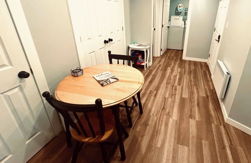Charlottetown Apartamento | Downtown-2BR APT-King-Parking-WiFi7