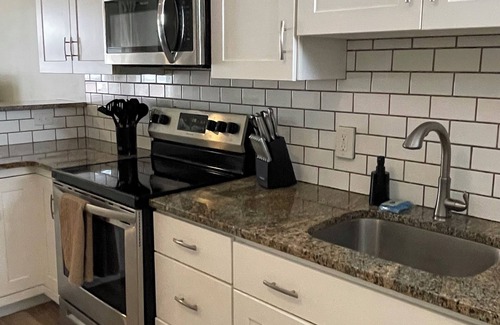 Allentown Apartamento | Downtown Allentown Gem 2BR w/Designer Touches