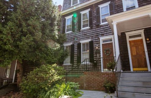 Historic District Apartamento | Downtown Annapolis King George 1st Floor Hideaway