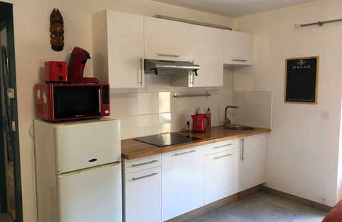 Tain-l'Hermitage Apartamento | Downtown apartment on quiet street near the quays of the rhone
